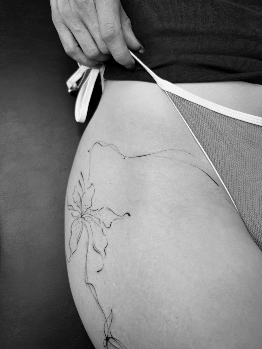 Fine line tattoo, Mertcoart
