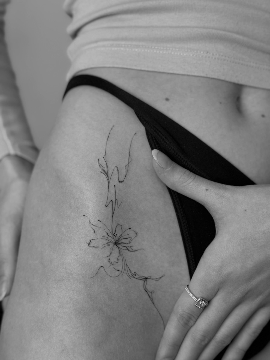 Fine line tattoo, Mertcoart